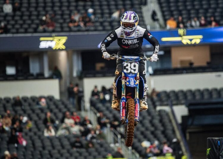 Arlington : faux départ pour Valentin Guillod en Supercross US