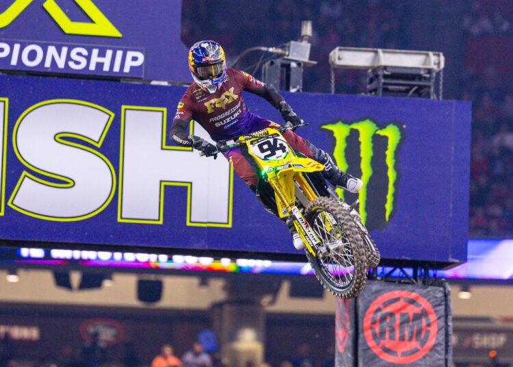 Glendale: Victoire pour Roczen, plaque rouge pour Hunter !