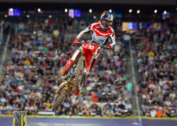 Hunter Lawrence enfonce le clou à Birmingham