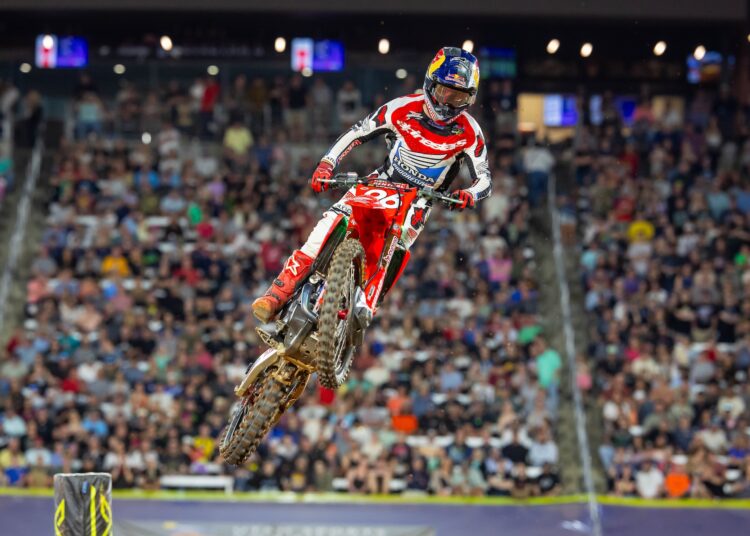 Hunter Lawrence enfonce le clou à Birmingham