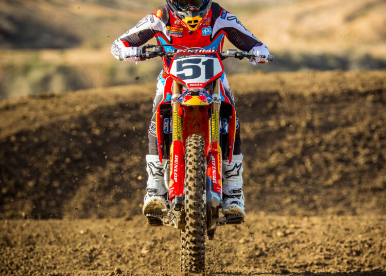 Justin Barcia signe son retour en piste au Supercross de Philadelphie