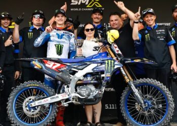 Salt Lake City: Cole Davies fait plier Haiden Deegan