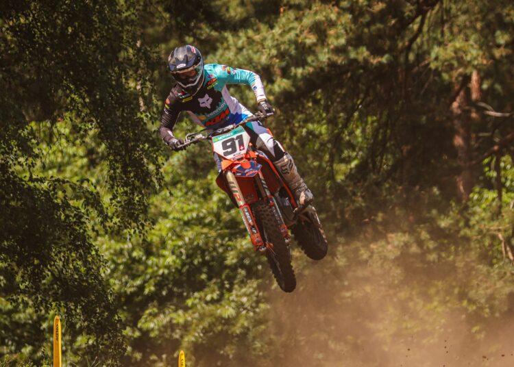 Une carrière, cinq constructeurs : le parcours de Jeremy Seewer en Grand Prix