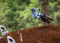 Unadilla: Cole Davies s&rsquo;impose et revient à un point de la plaque rouge