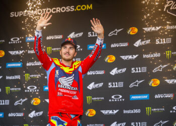 Ligament du poignet déchiré pour Hunter Lawrence en plein SMX