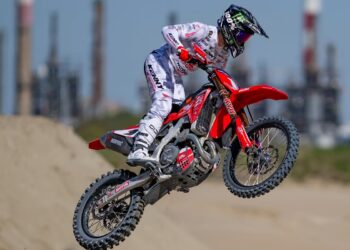Coaching Day #5: rendez-vous à Loon Plage avec Honda SR et Motoblouz